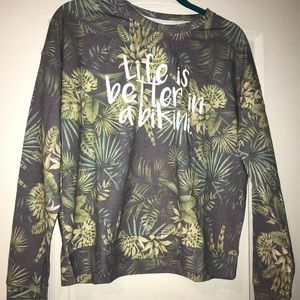 Women’s body glove sweatshirt, new with tags